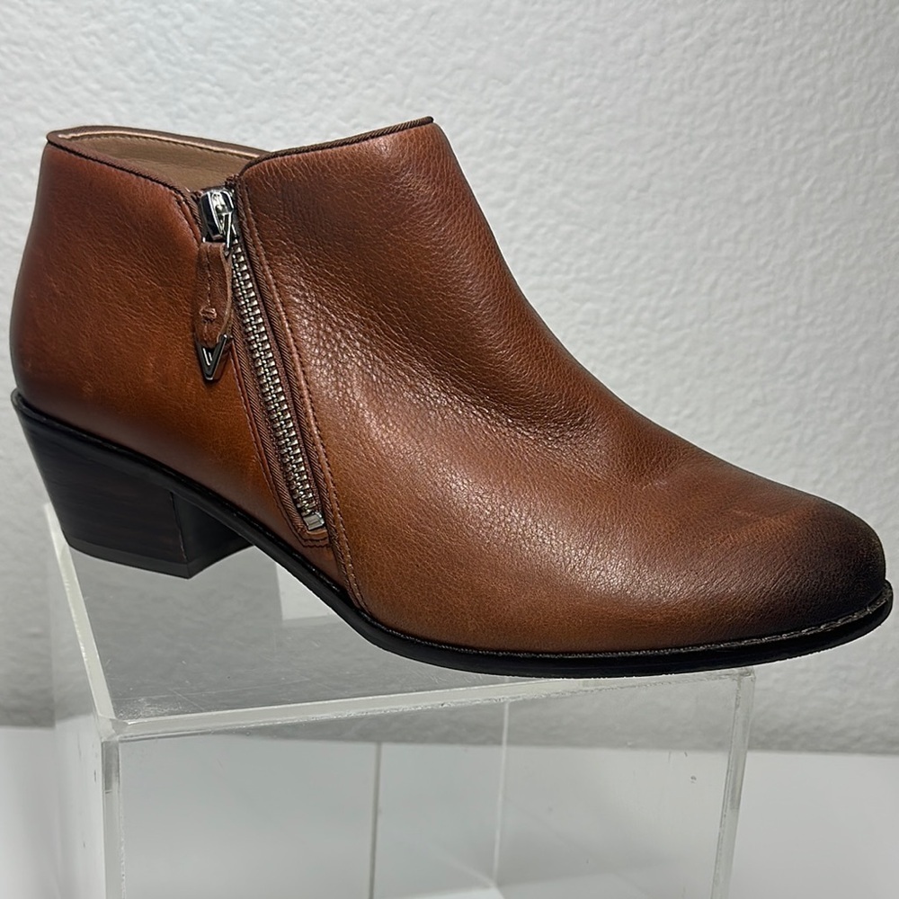 Vionic Jolene Tan Leather Ankle Booties